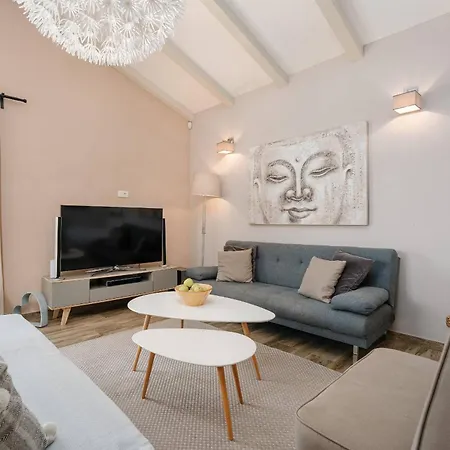 Emily Villa Vižinada